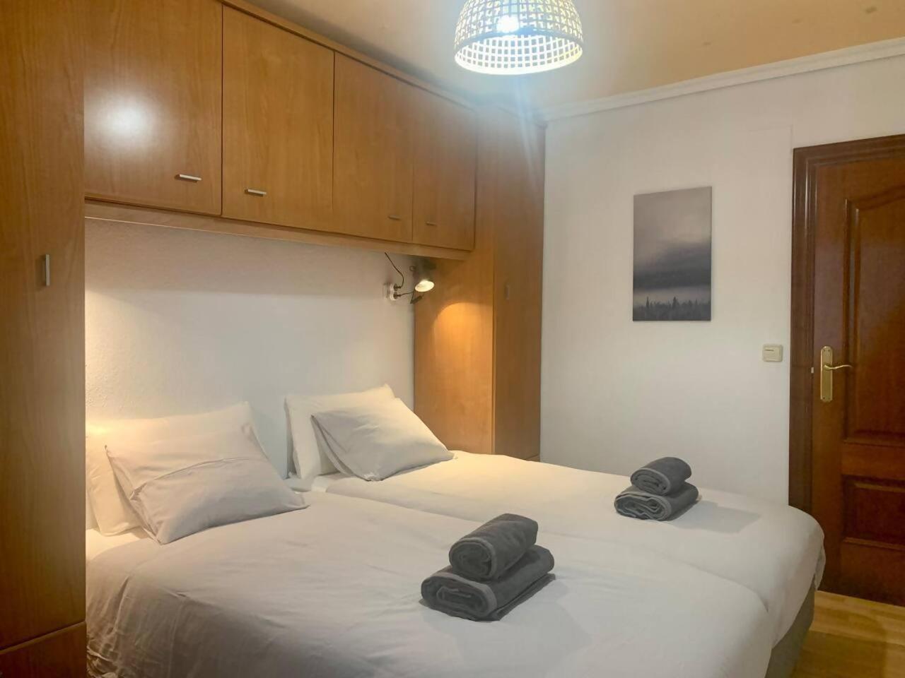 Apartamento Centrico Y Comodo Vitoria-Gasteiz Luaran gambar